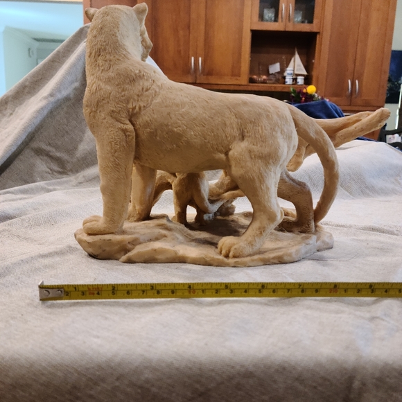 Decor - Picture 4 of 5